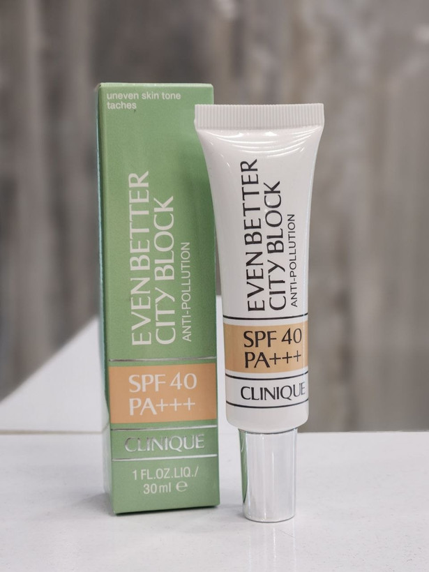 ضد آفتاب رنگی اون بتر کلینیک SPF40 PA